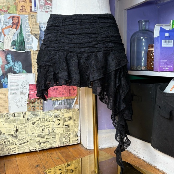 Black Lace Asymmetrical Ruffle Skirt - Picture 1 of 6
